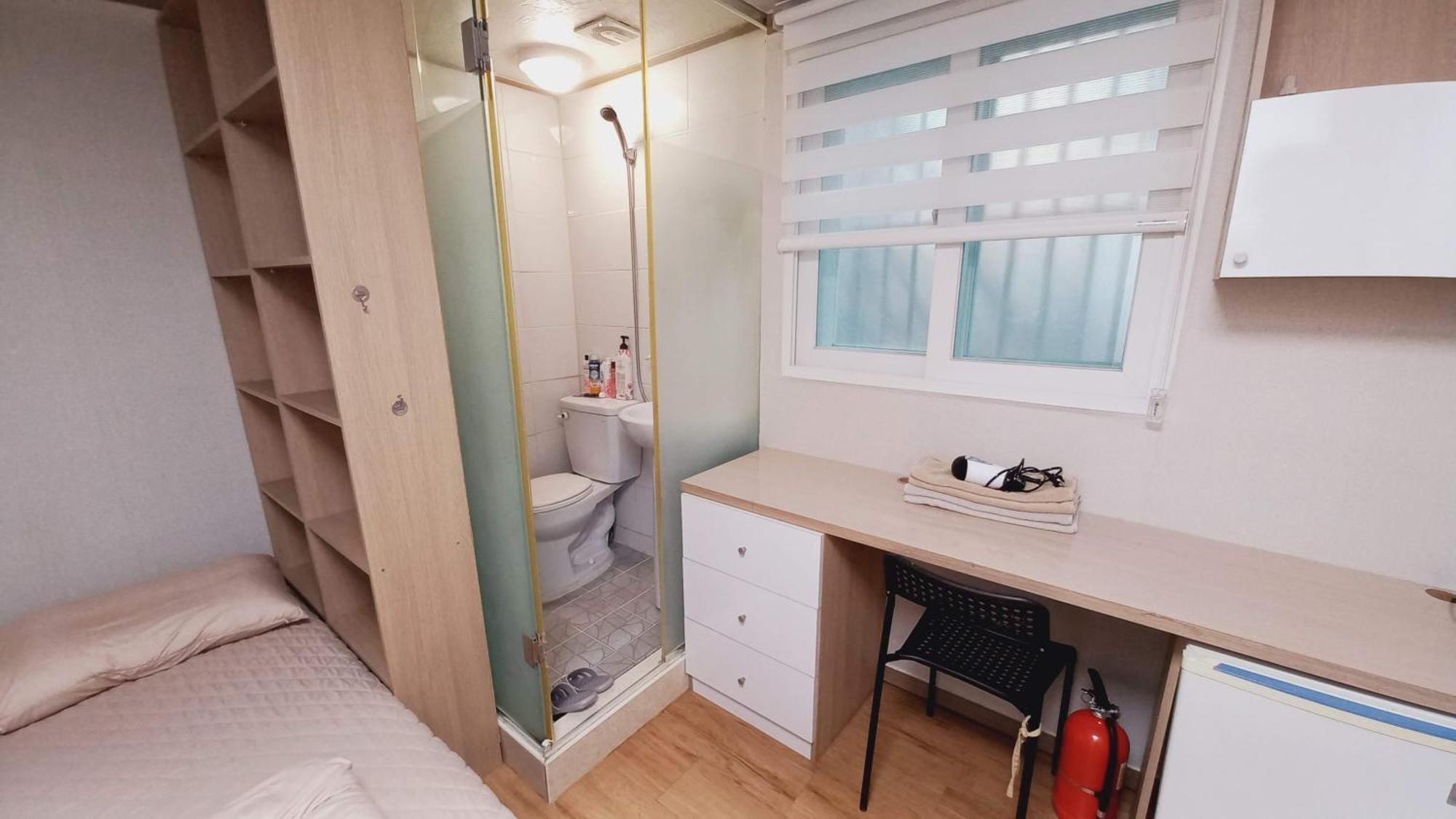 Haechi Stay Guesthouse - For Foreigners Only Сеул Экстерьер фото
