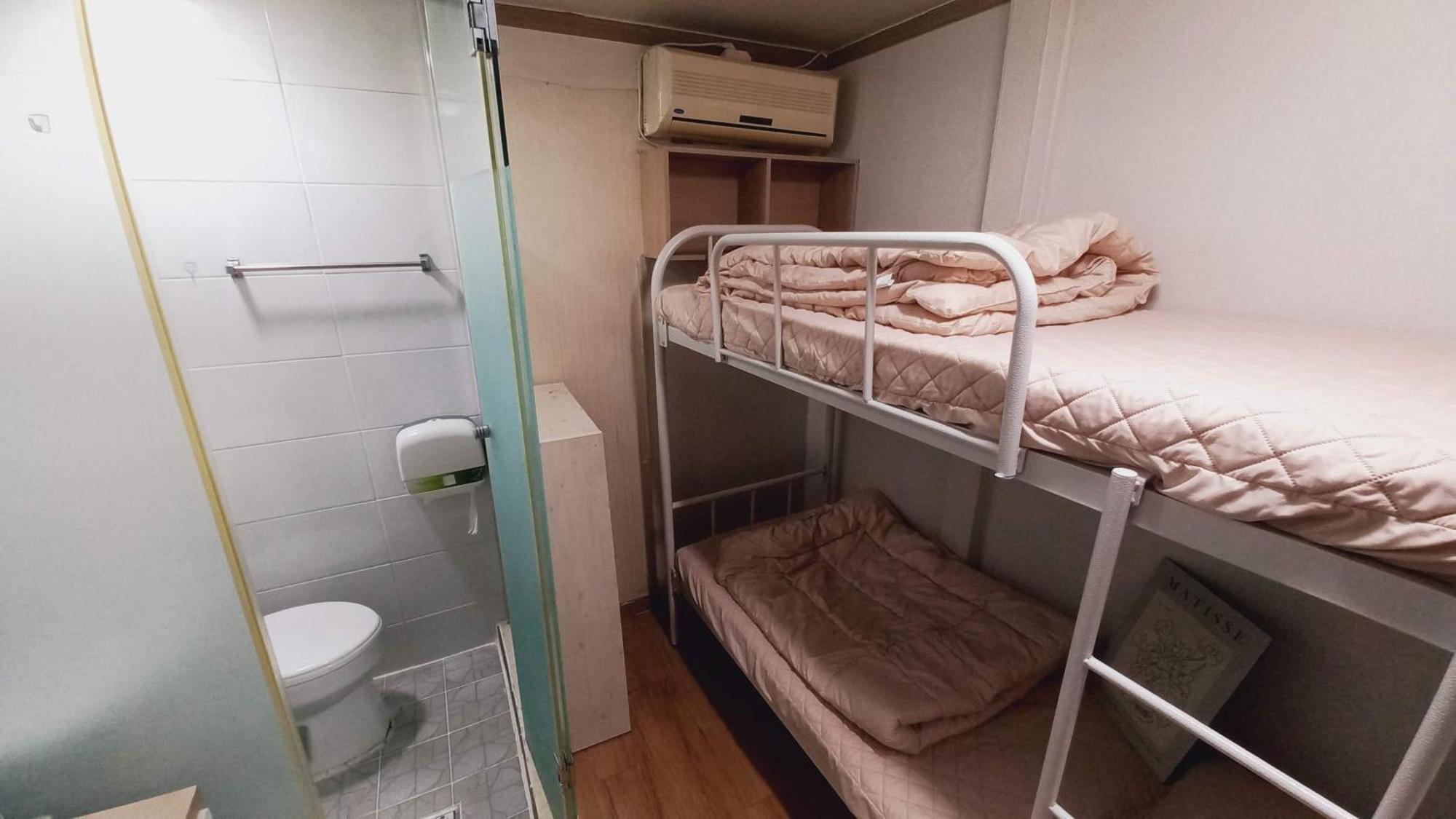 Haechi Stay Guesthouse - For Foreigners Only Сеул Экстерьер фото